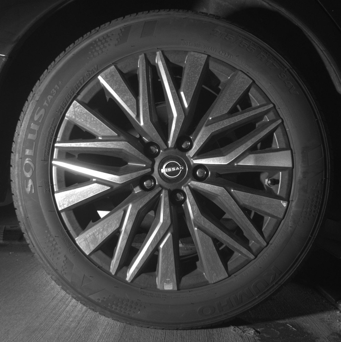 Used 2025 Nissan Altima 2.5 SV image 15