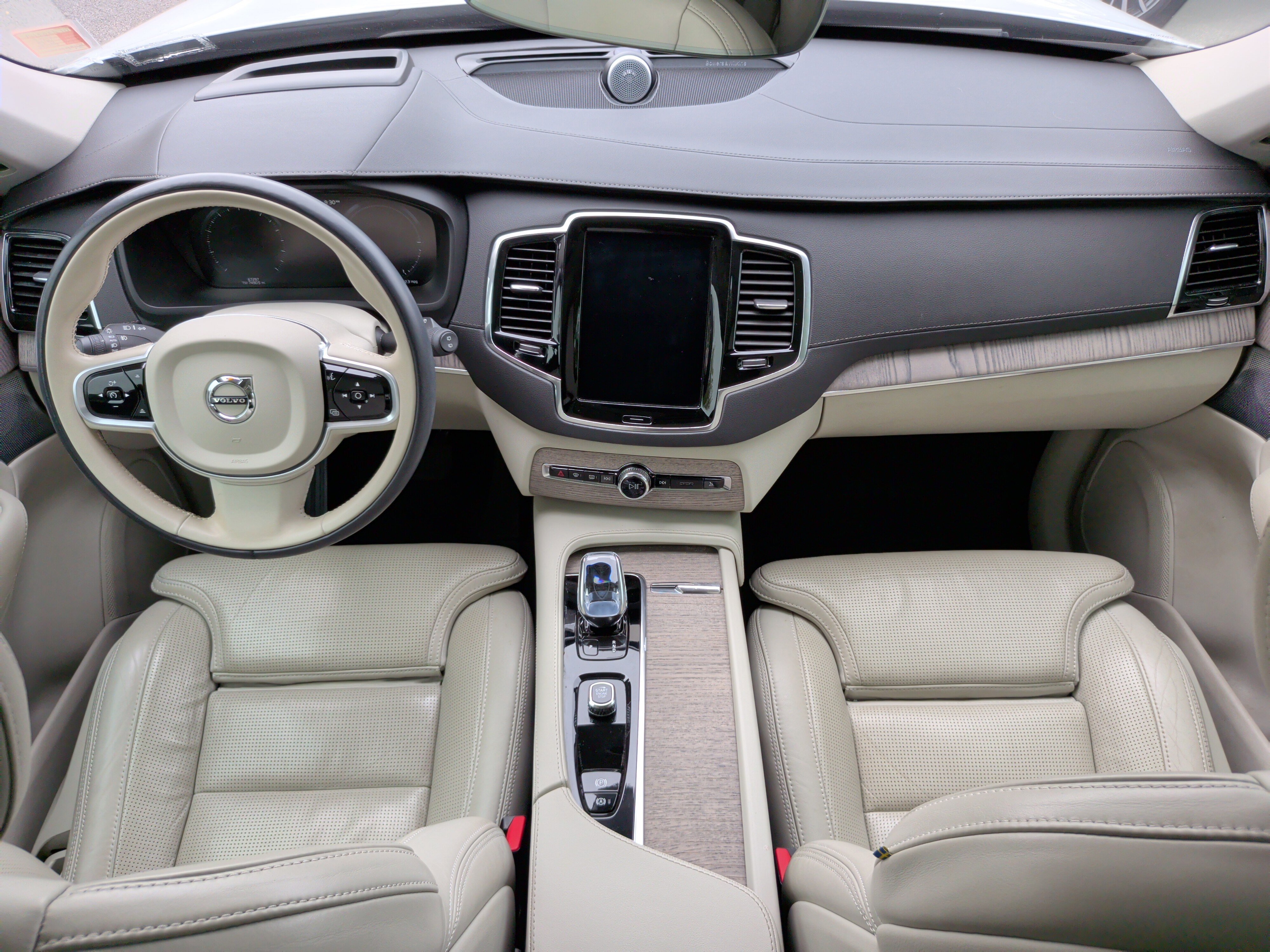 Used 2022 Volvo XC90 T8 Inscription w/ Advanced Package image 33