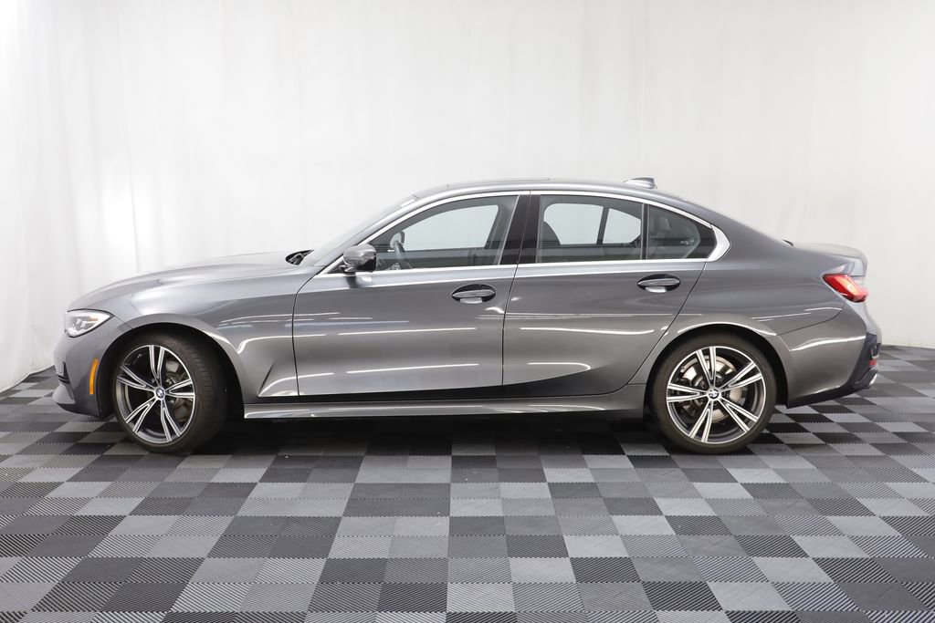 Used 2019 BMW 330i xDrive Sedan w/ Premium Package image 4