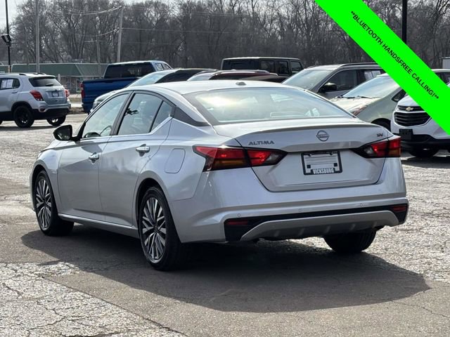 Used 2024 Nissan Altima 2.5 SV image 2