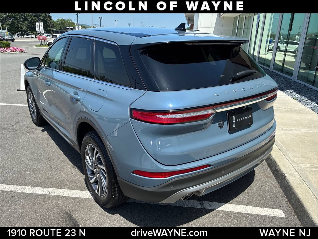 Certified 2024 Lincoln Corsair AWD image 4