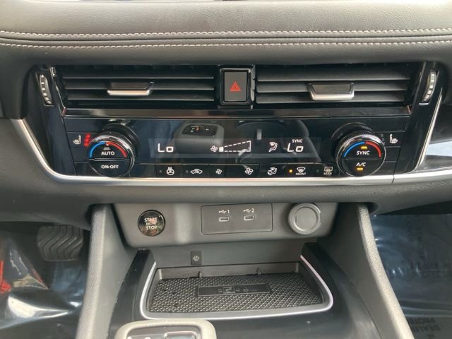 Used 2026 Nissan Rogue SL AWD/4WD image 15