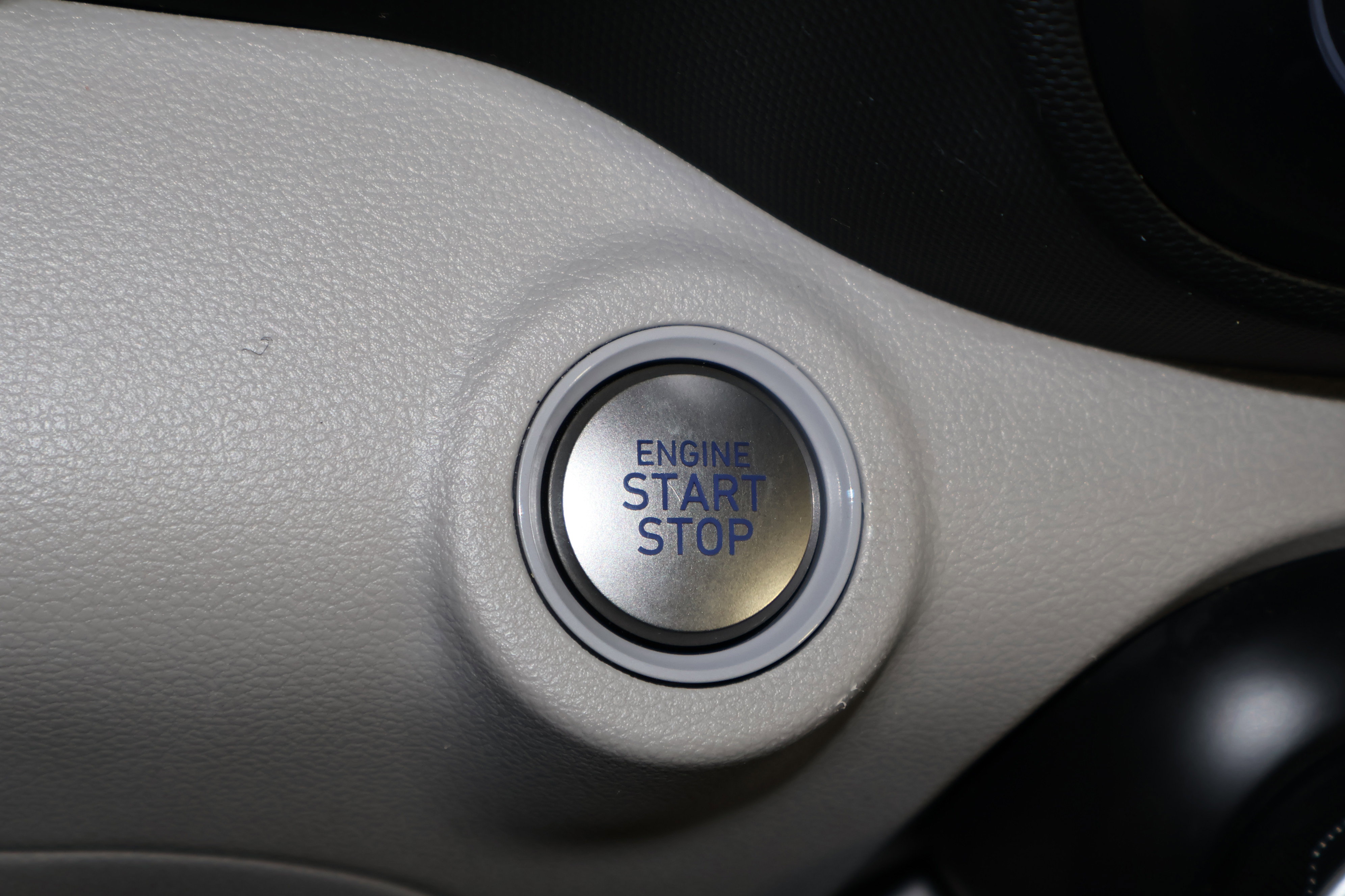 Used 2024 Hyundai Venue SEL image 25