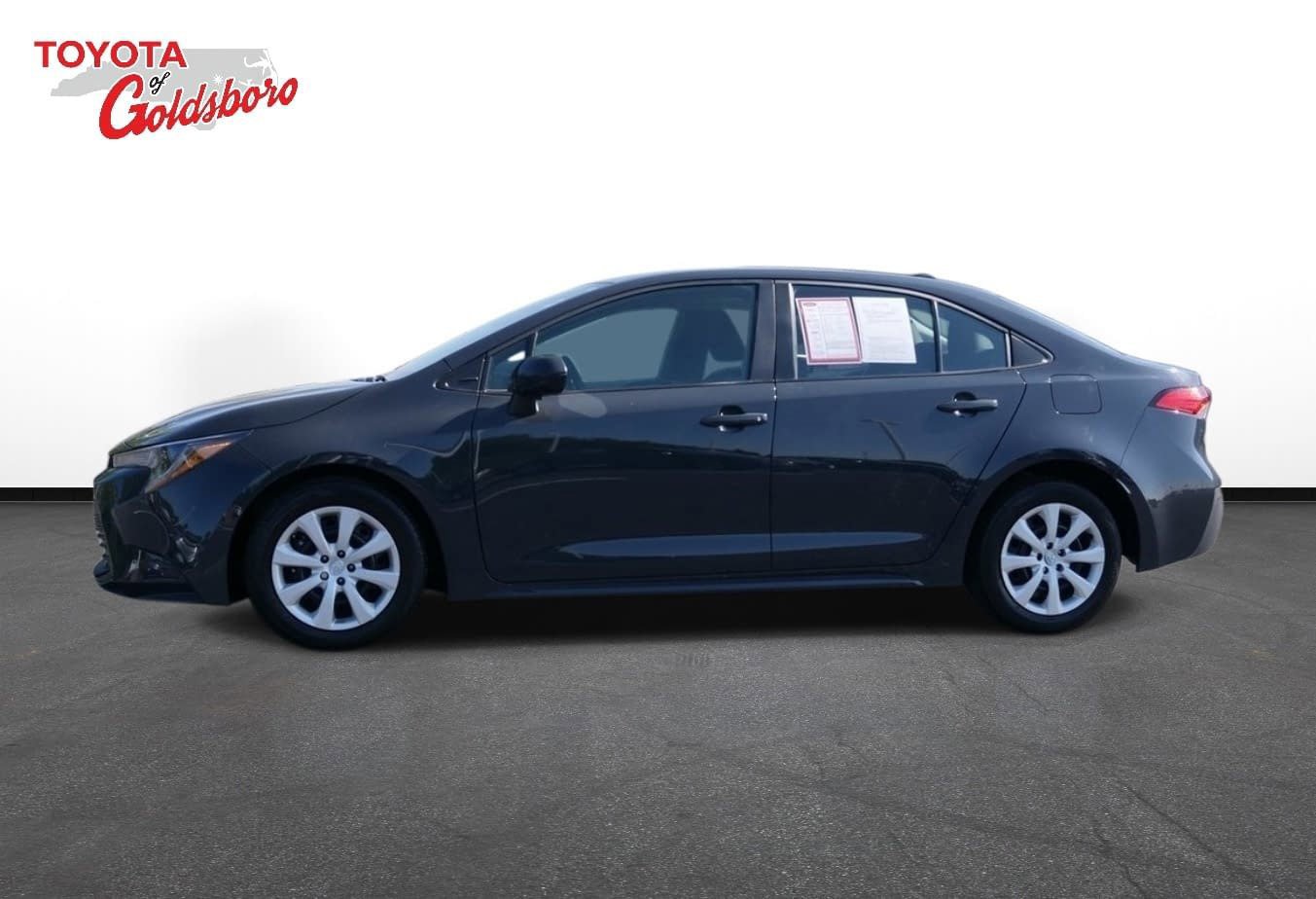 Used 2024 Toyota Corolla LE image 9