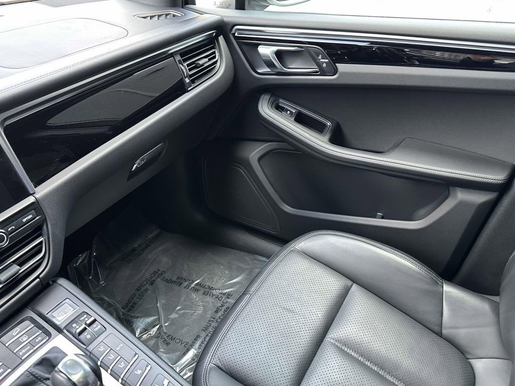 Used 2019 Porsche Macan image 31