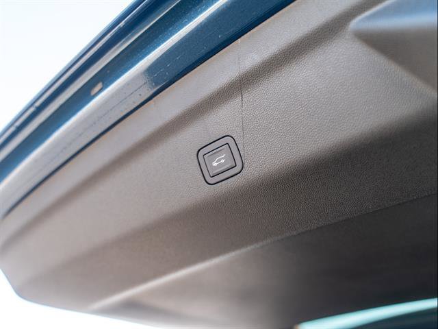 New 2026 Chevrolet Suburban High Country AWD/4WD image 34