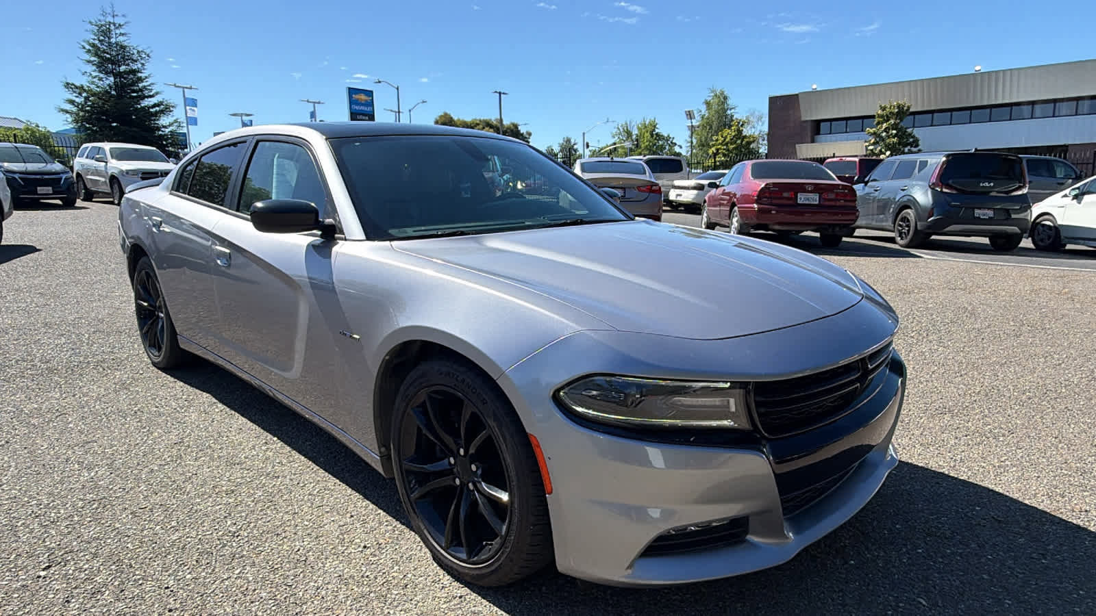 Used 2016 Dodge Charger R/T w/ Plus Group RWD image 3