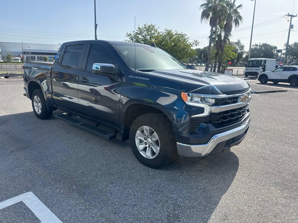 Used 2023 Chevrolet Silverado 1500 LT RWD image 3
