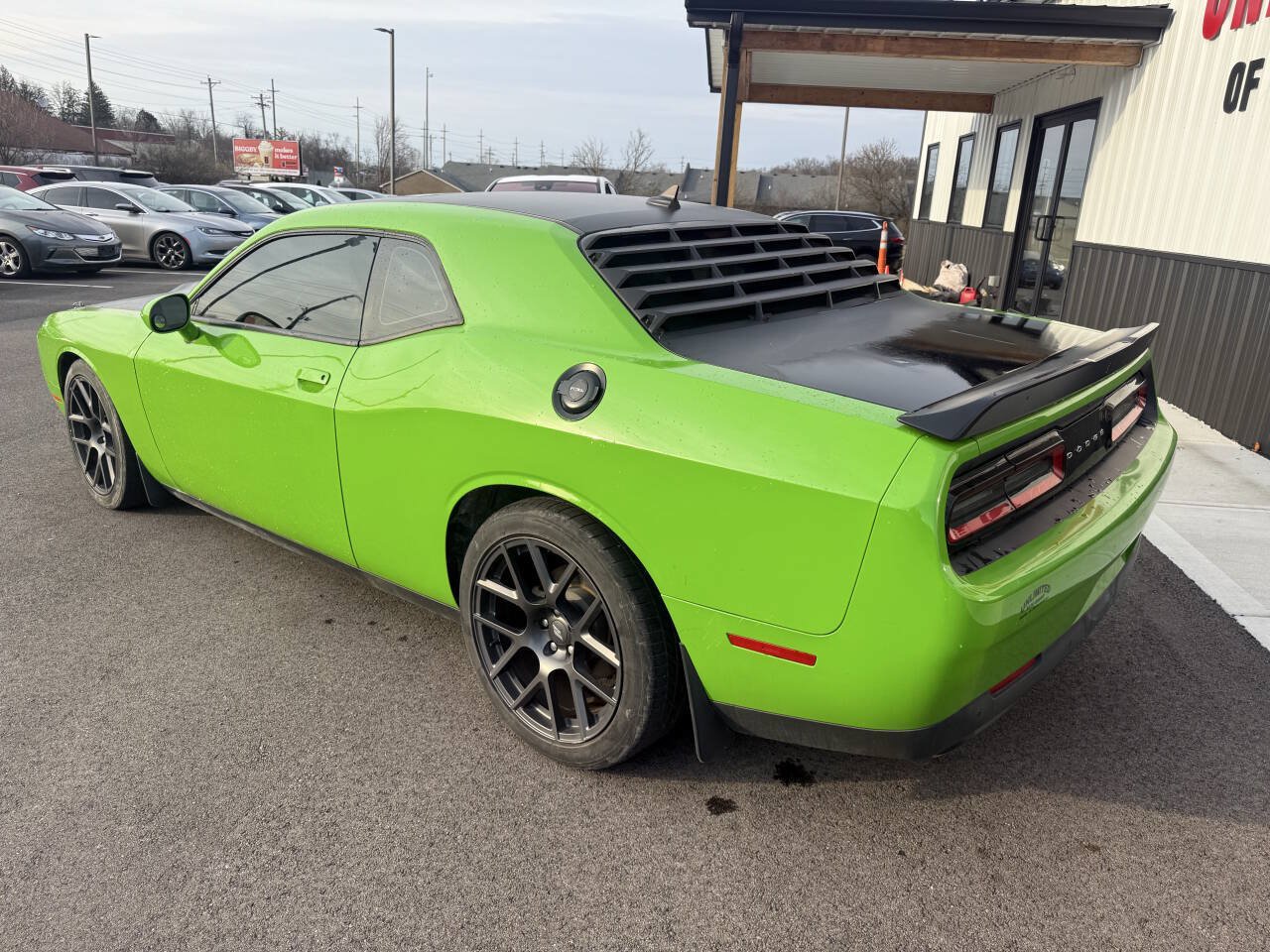 Used 2017 Dodge Challenger R/T w/ Quick Order Package 28P T/A RWD image 11