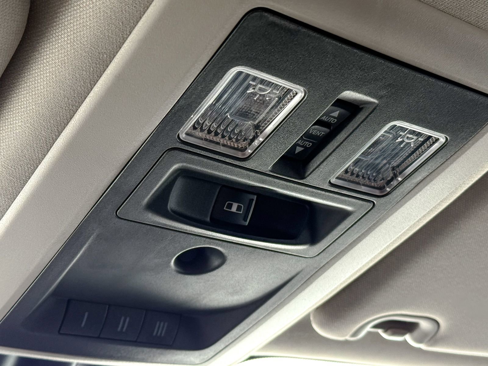 Used 2017 RAM 1500 Laramie w/ Convenience Group image 29