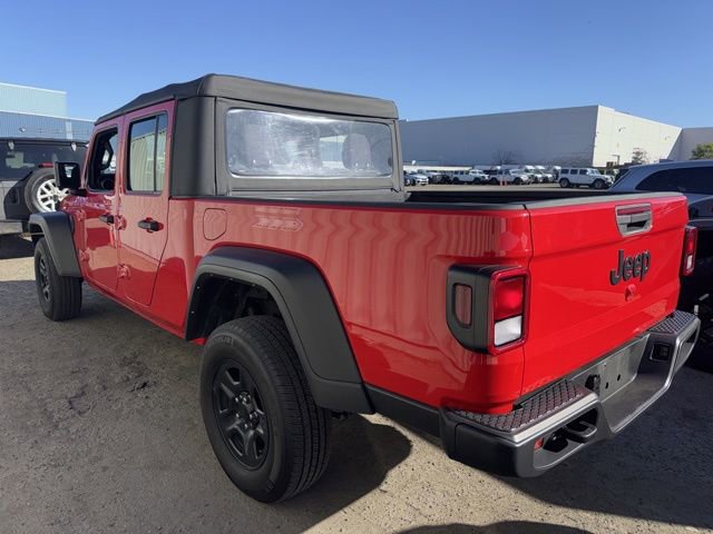 Used 2022 Jeep Gladiator Sport image 7