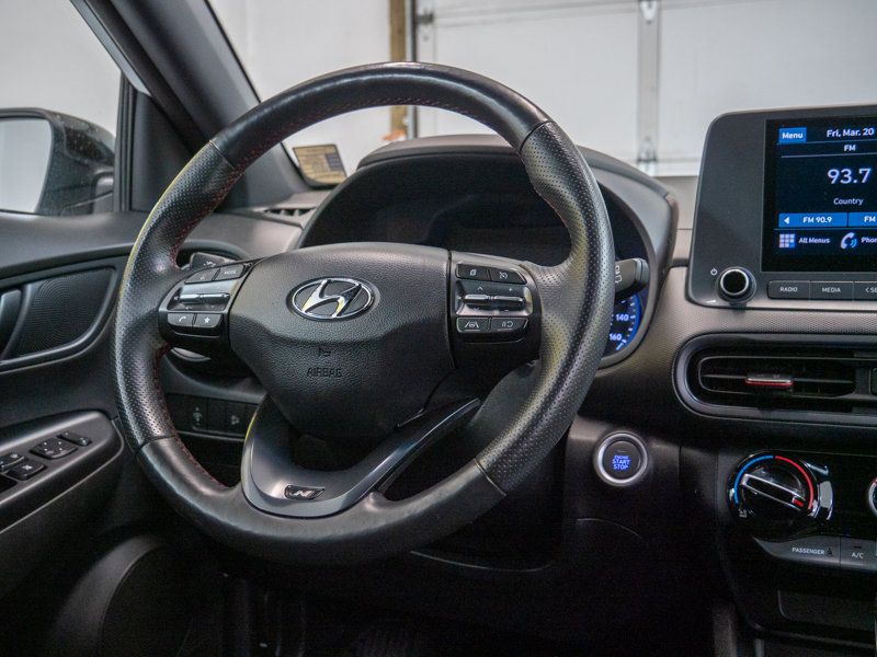 Used 2022 Hyundai Kona N Line image 21