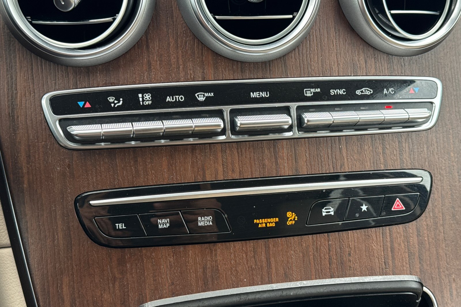 Used 2022 Mercedes-Benz GLC 300 4MATIC image 17