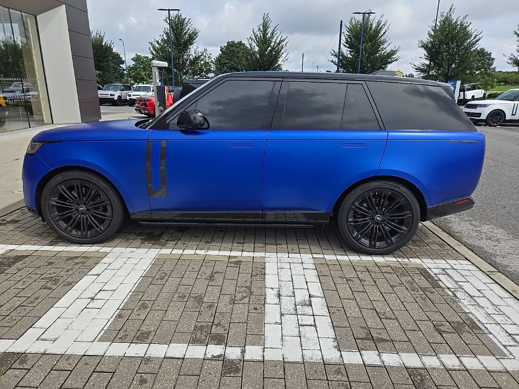 Certified 2025 Land Rover Range Rover SE AWD/4WD image 8