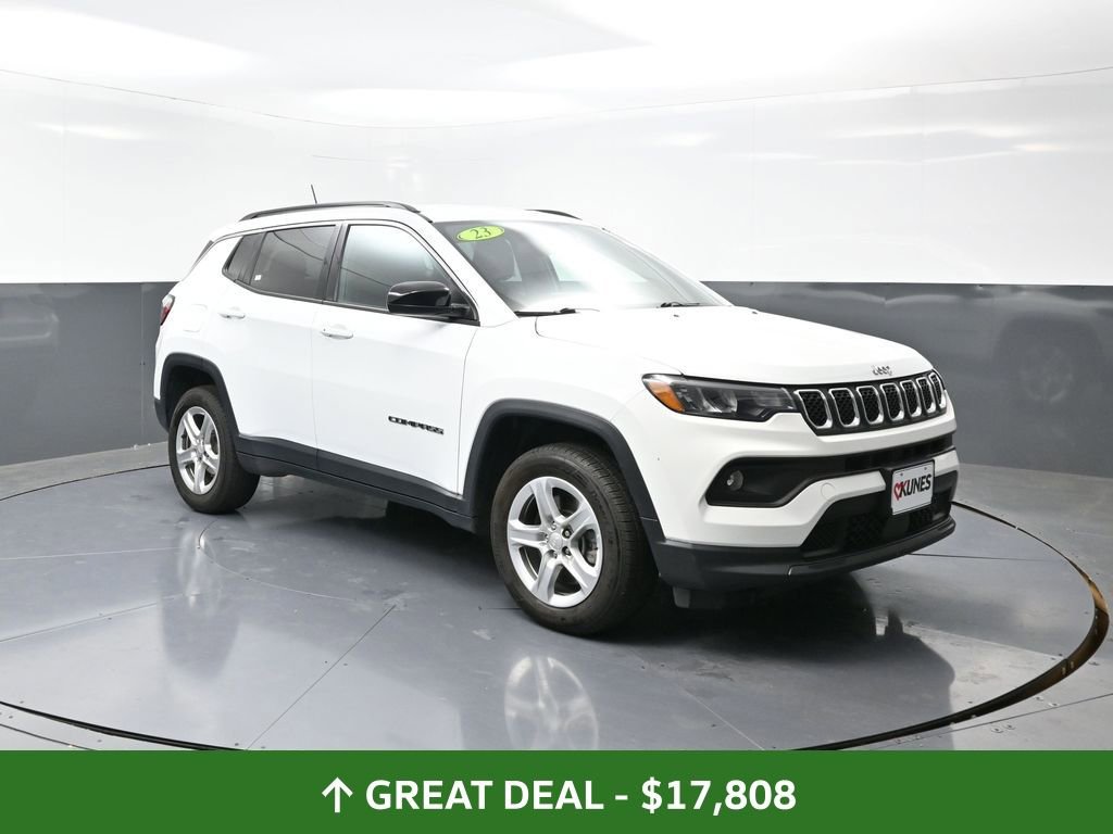 Used 2023 Jeep Compass Latitude image 5