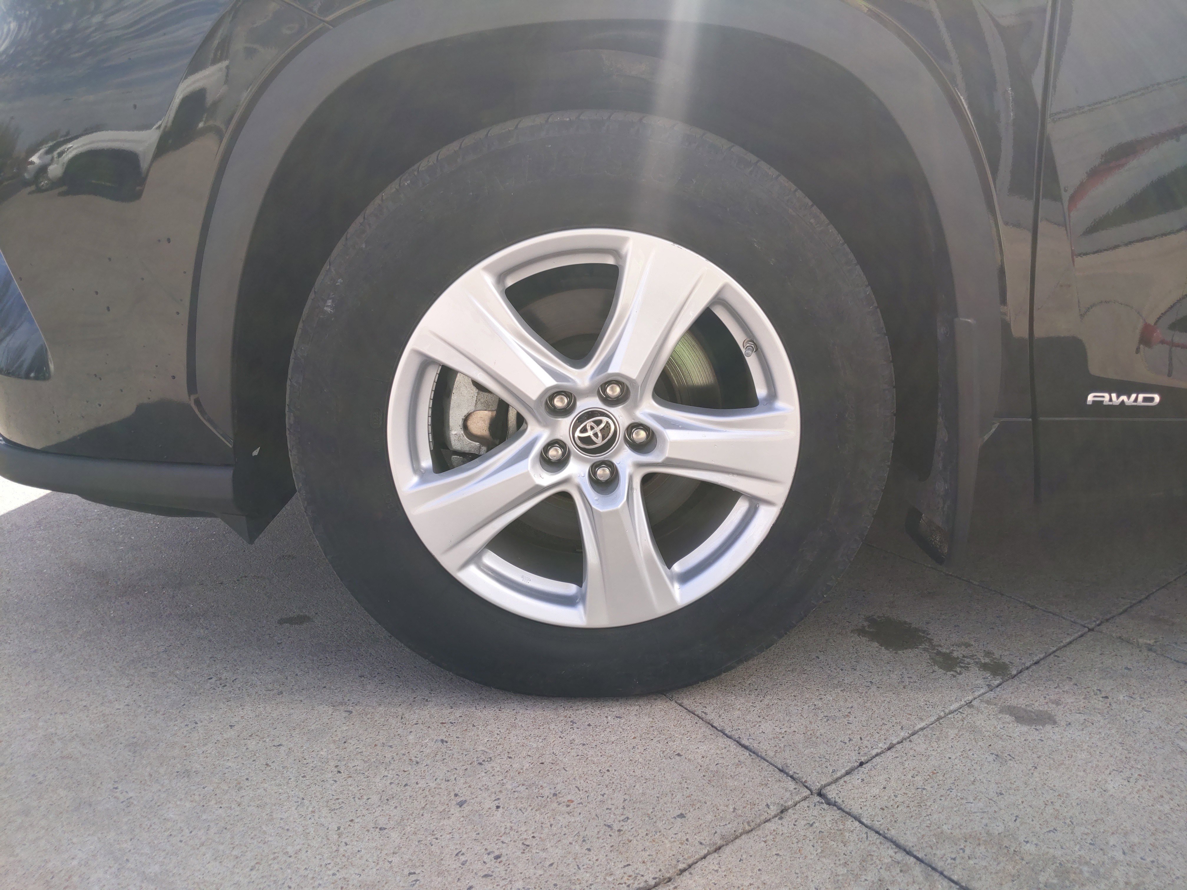 Used 2023 Toyota Highlander LE image 14