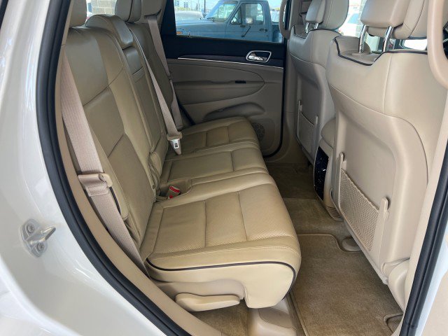 Used 2018 Jeep Grand Cherokee Overland RWD image 30