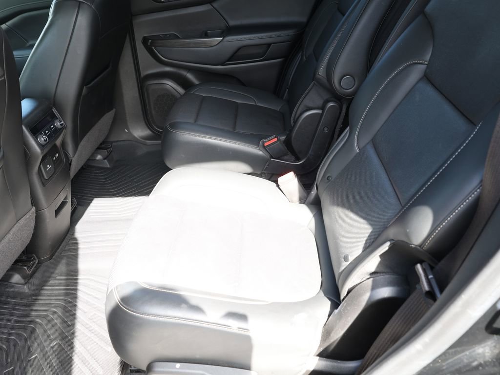Used 2021 GMC Acadia SLT image 20