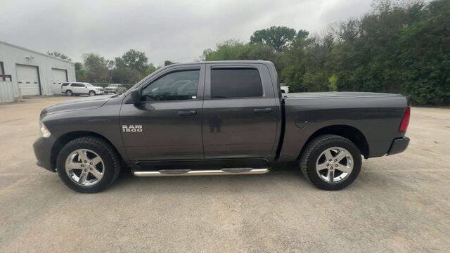 Used 2017 RAM 1500 Express AWD/4WD image 5