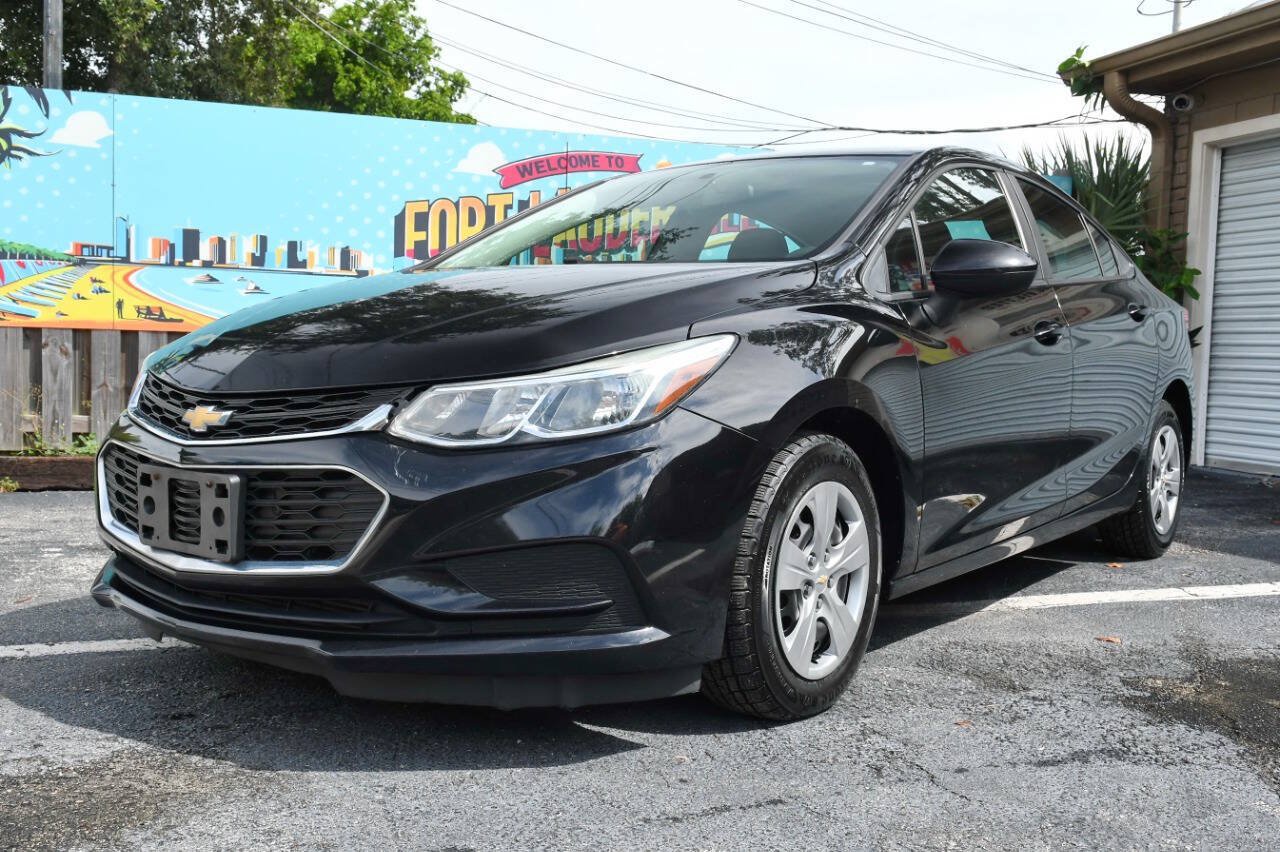 Used 2018 Chevrolet Cruze LS FWD image 5