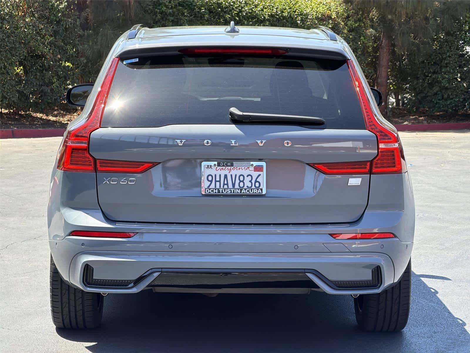 Used 2023 Volvo XC60 T8 Plus w/ Climate Package AWD/4WD image 6