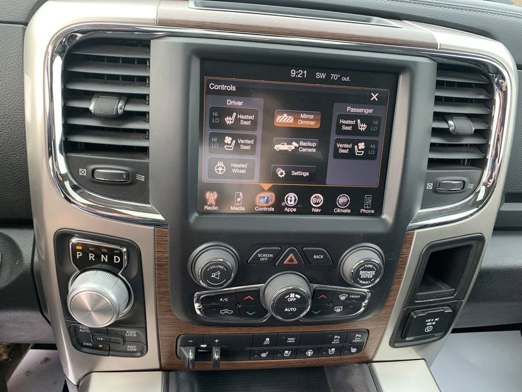 Used 2016 RAM 1500 Laramie w/ Convenience Group image 18