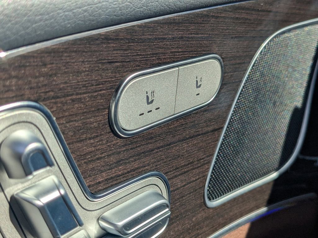 Used 2025 Mercedes-Benz GLE 450e 4MATIC image 9