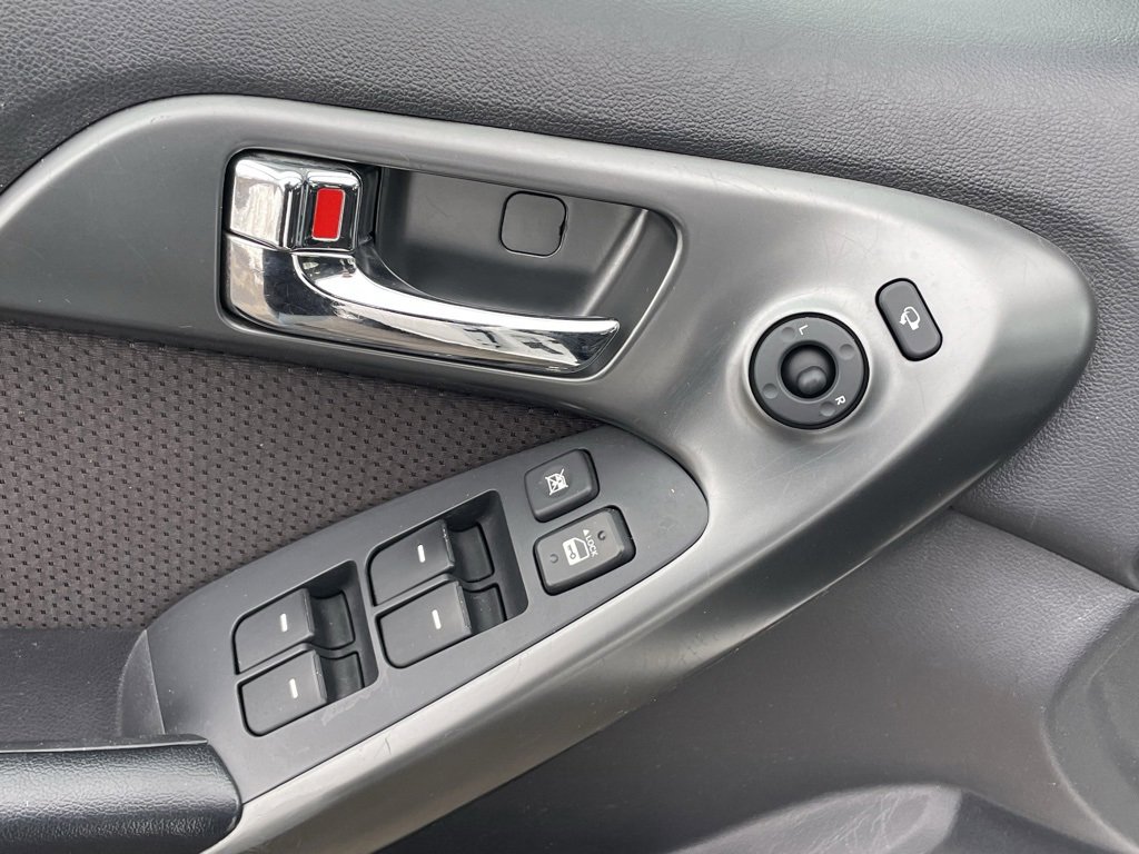 Used 2013 Kia Forte EX image 21