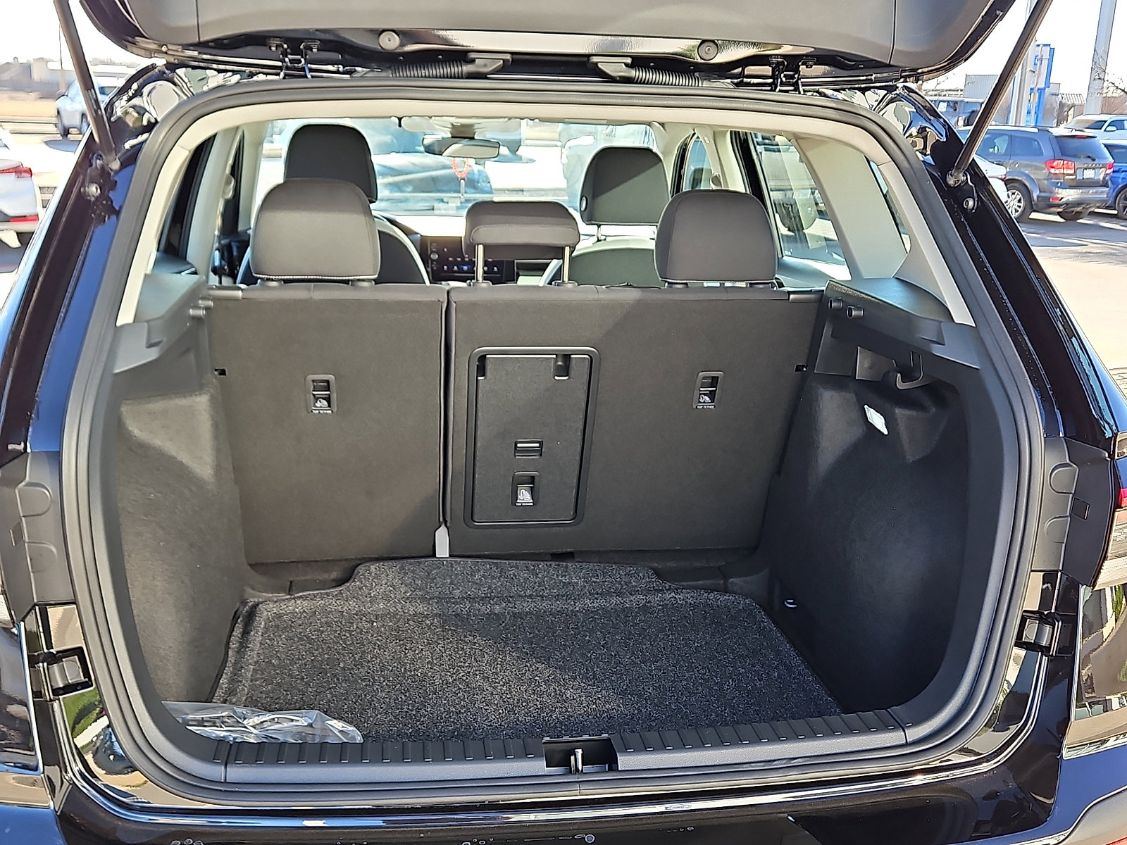 New 2026 Volkswagen Taos S image 7