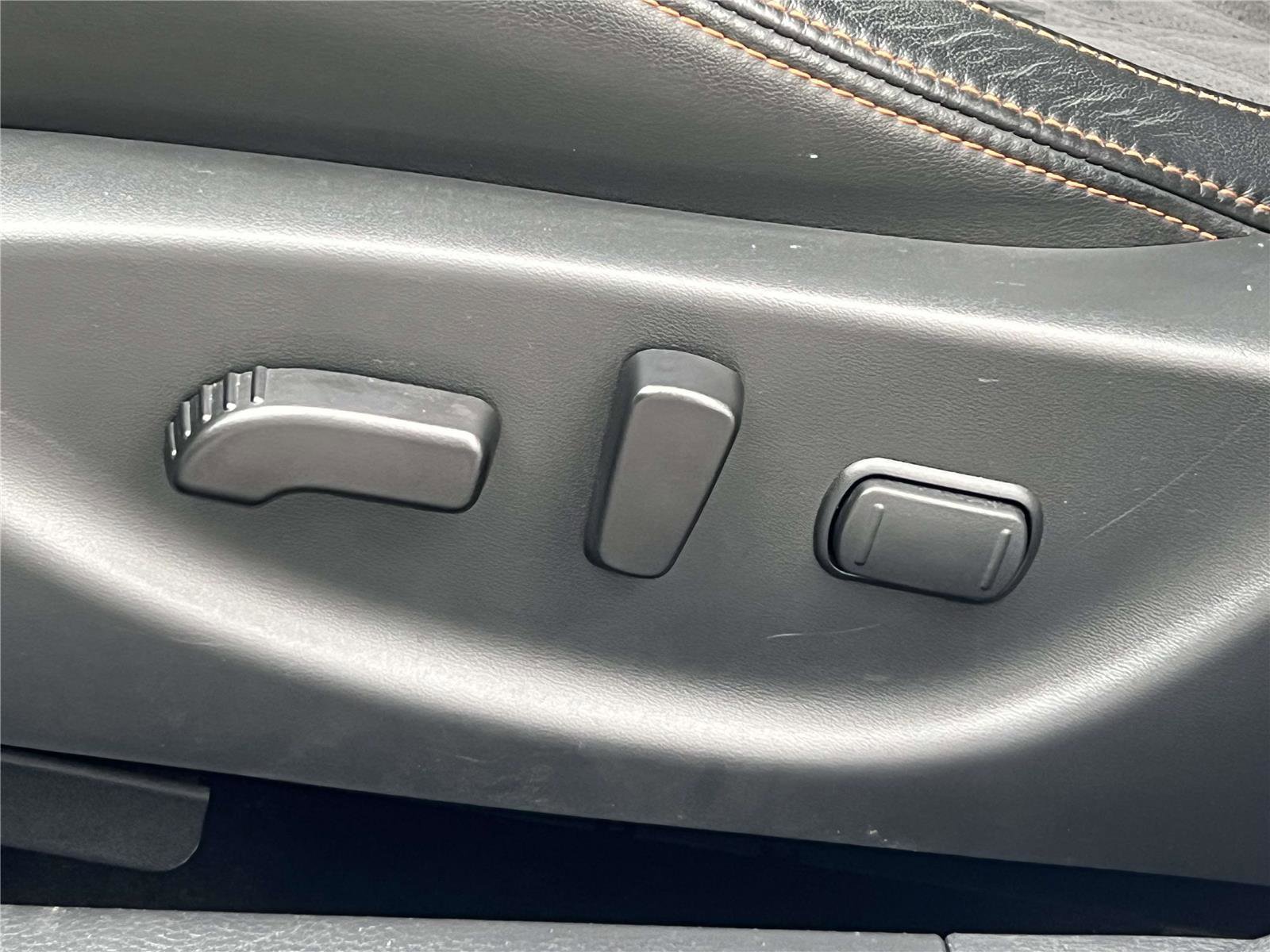 Used 2023 Nissan Maxima SR w/ Sport Mat Group image 26