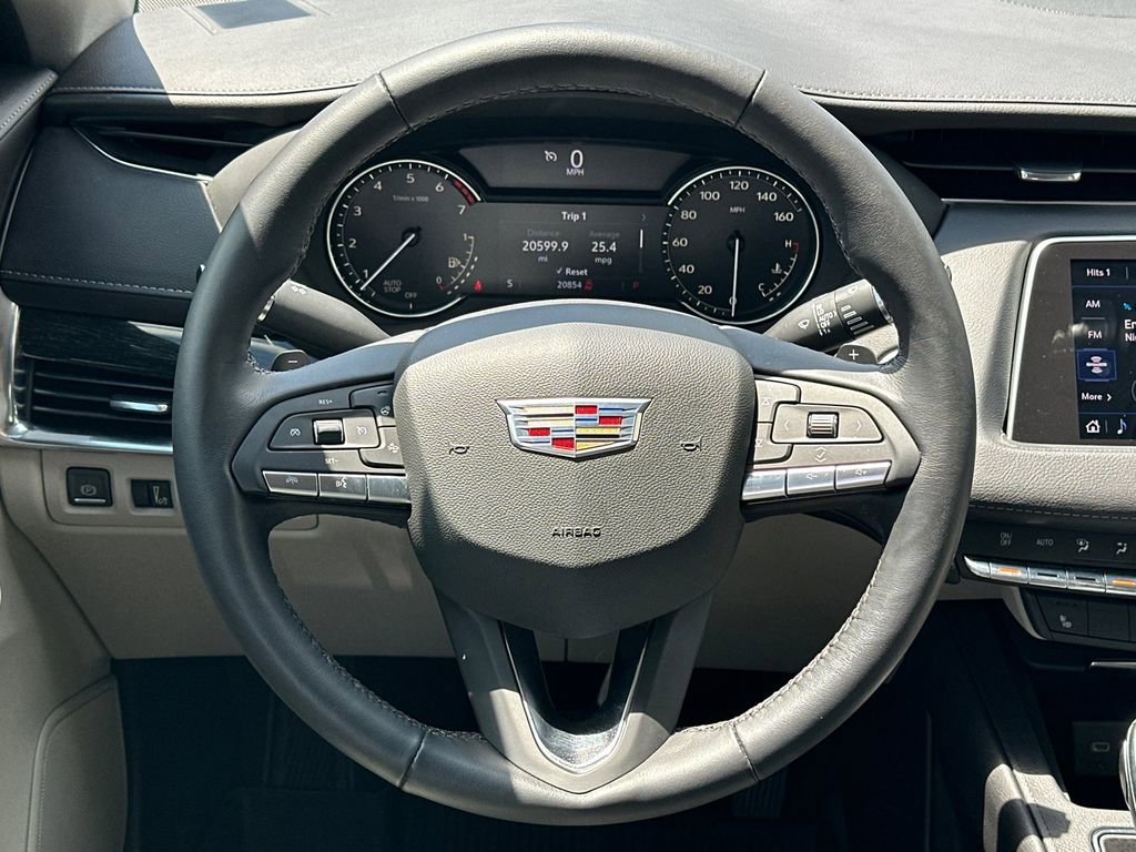 Certified 2022 Cadillac XT4 Premium Luxury w/ Enhanced Visibility Package FWD image 23