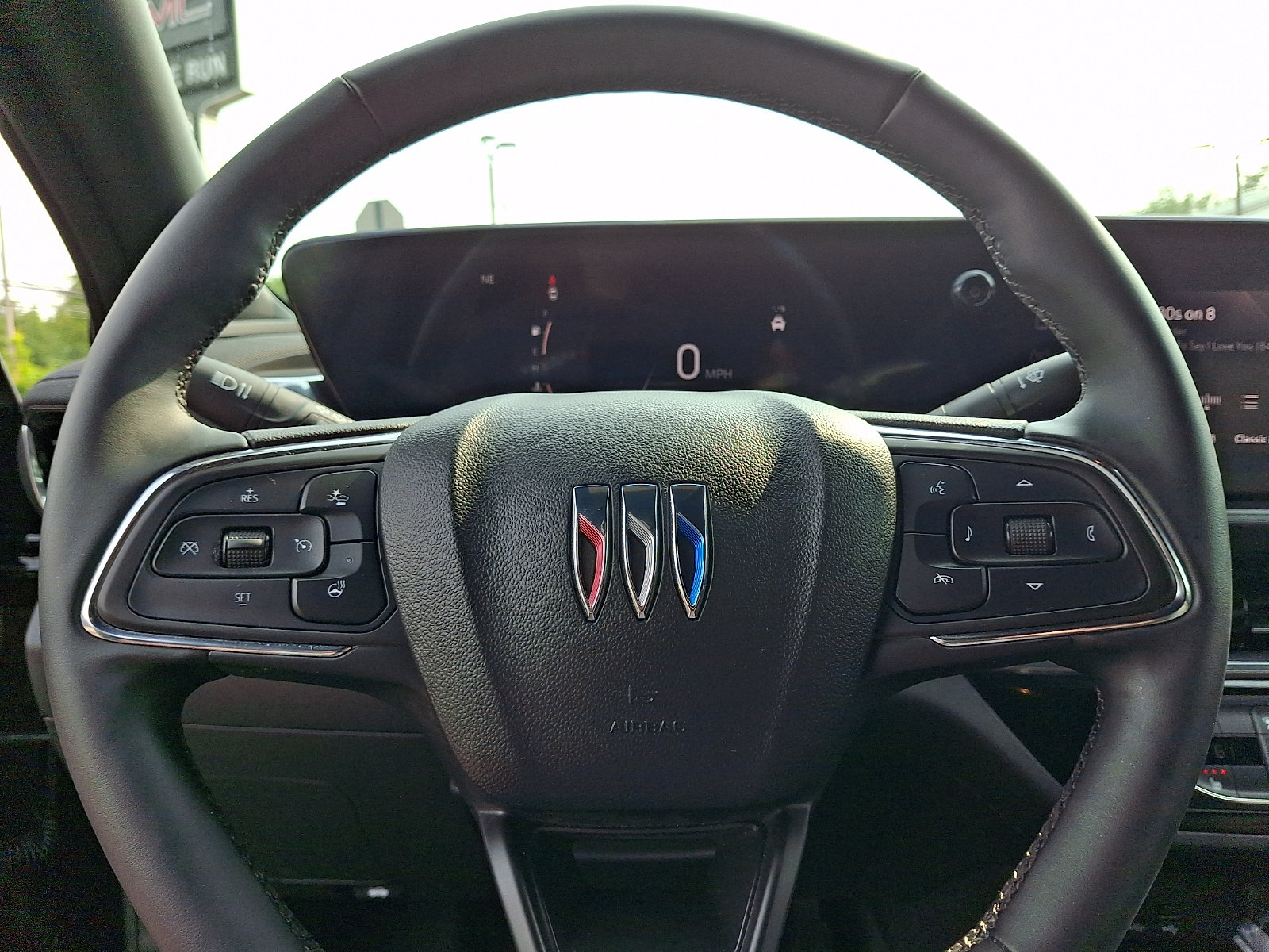 Used 2025 Buick Envista Sport Touring w/ Convenience I Package FWD image 19