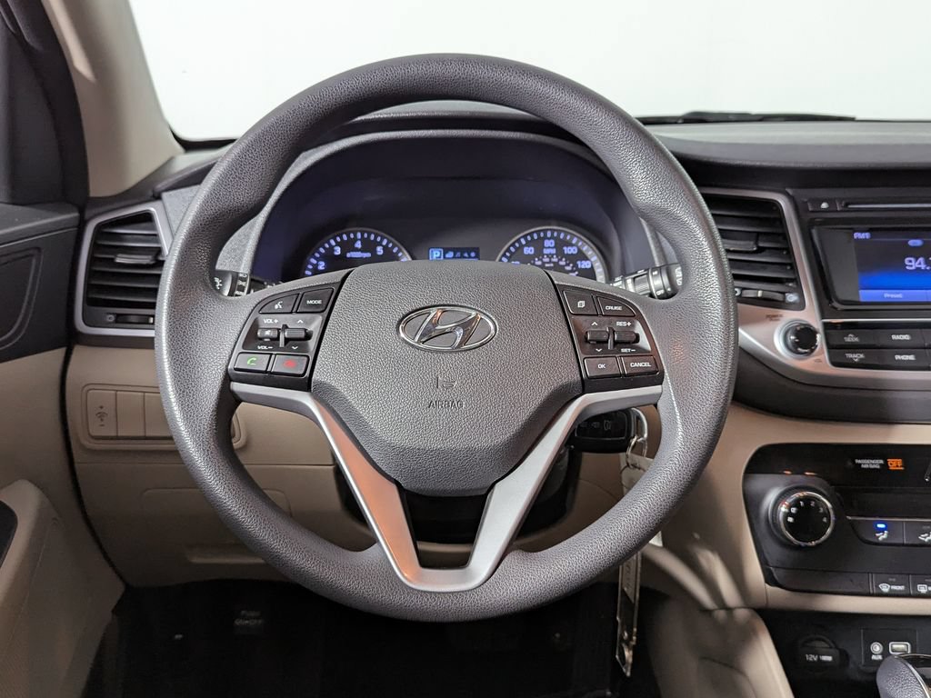 Used 2017 Hyundai Tucson SE w/ SE Popular Package 02 AWD/4WD image 30