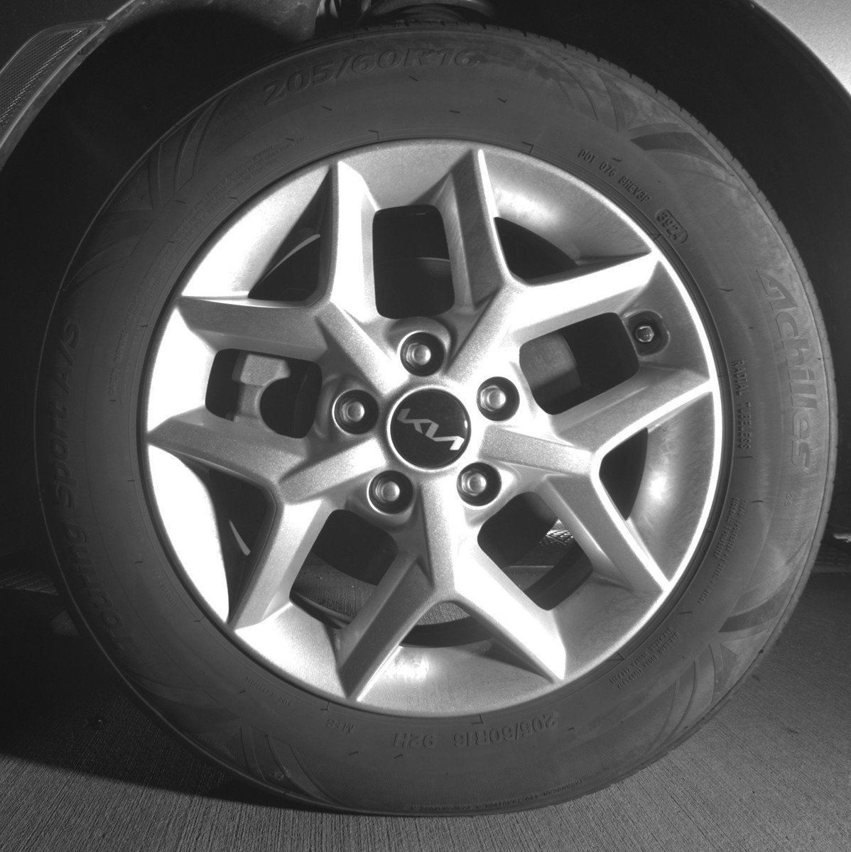Used 2025 Kia Soul LX w/ LX Technology Package FWD image 19