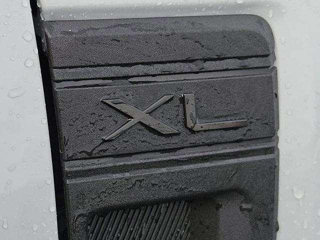 New 2025 Ford Maverick XL image 11