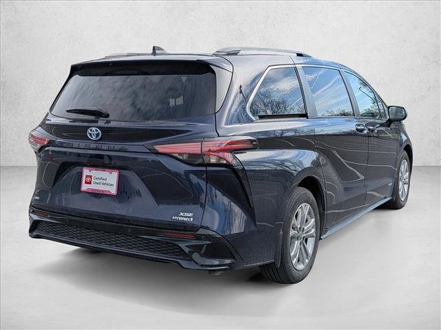 Used 2021 Toyota Sienna XSE image 5