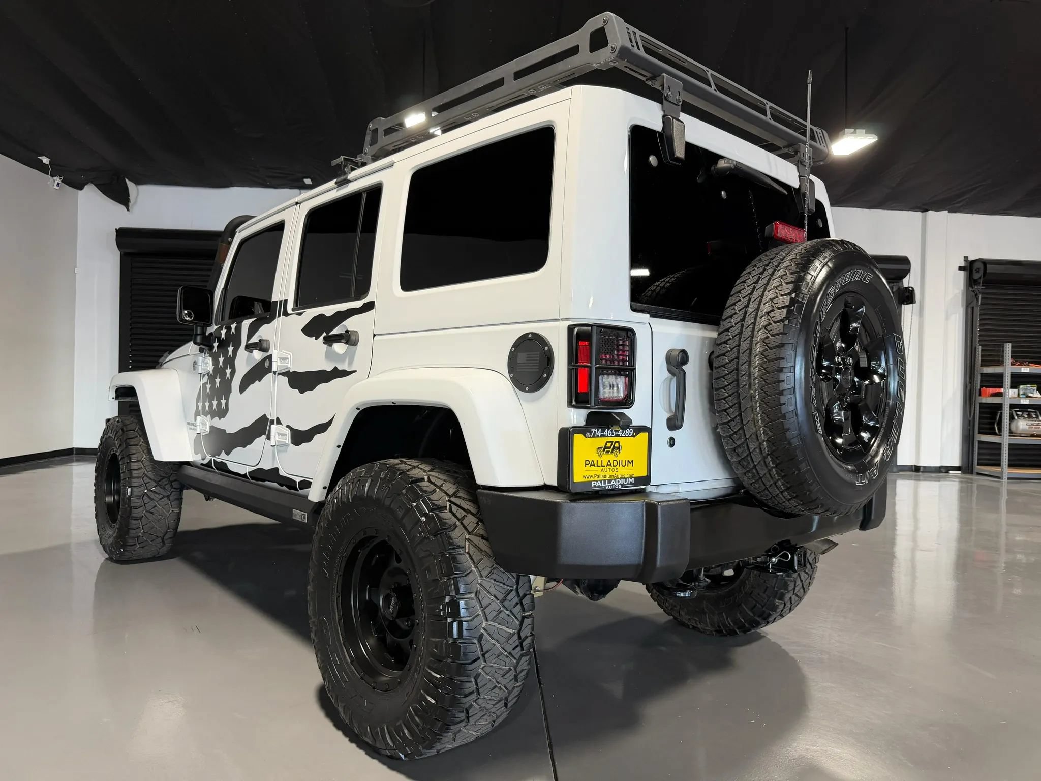 Used 2015 Jeep Wrangler Unlimited Sahara AWD/4WD image 4