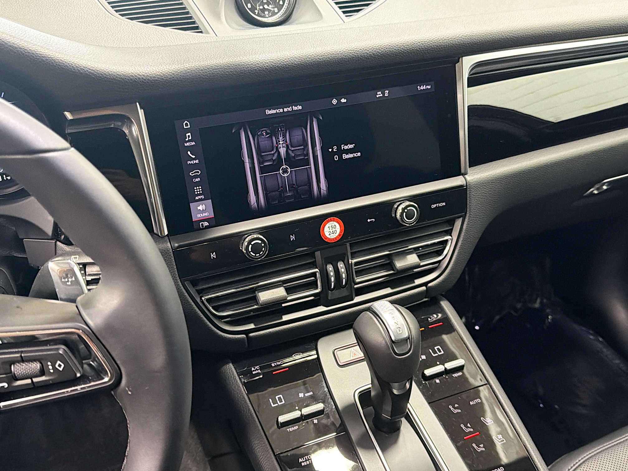 Used 2025 Porsche Macan image 27