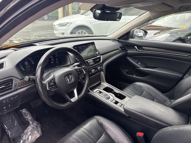 Used 2018 Honda Accord Touring image 11