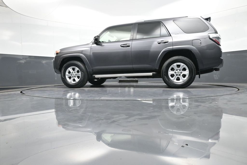 Certified 2016 Toyota 4Runner SR5 image 31