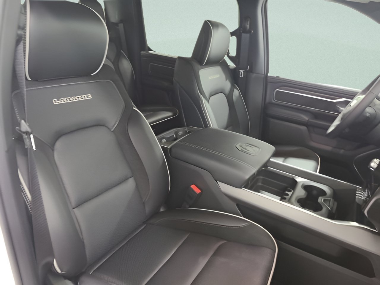 Used 2026 RAM 1500 Laramie w/ Night Edition AWD/4WD image 14