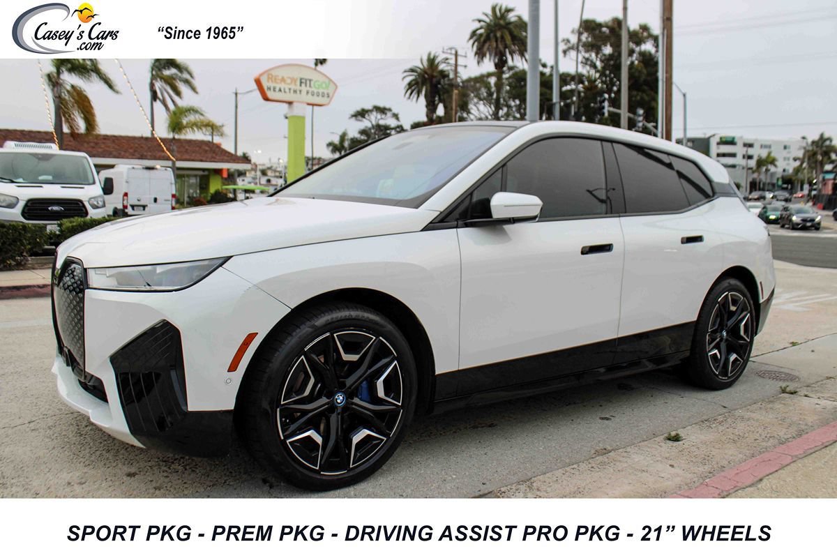 Used 2024 BMW iX xDrive50 w/ Premium Package AWD/4WD image 1