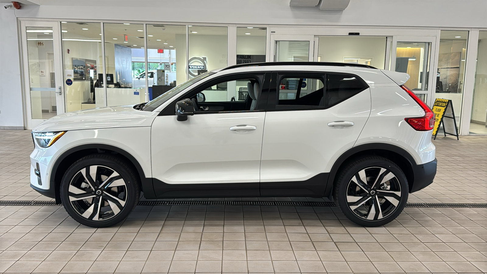New 2026 Volvo XC40 B5 Plus w/ Protection Package Premier AWD/4WD image 8