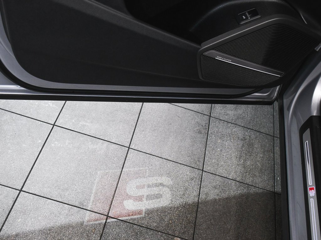 Used 2023 Audi SQ5 Premium Plus w/ Premium Plus Package image 12