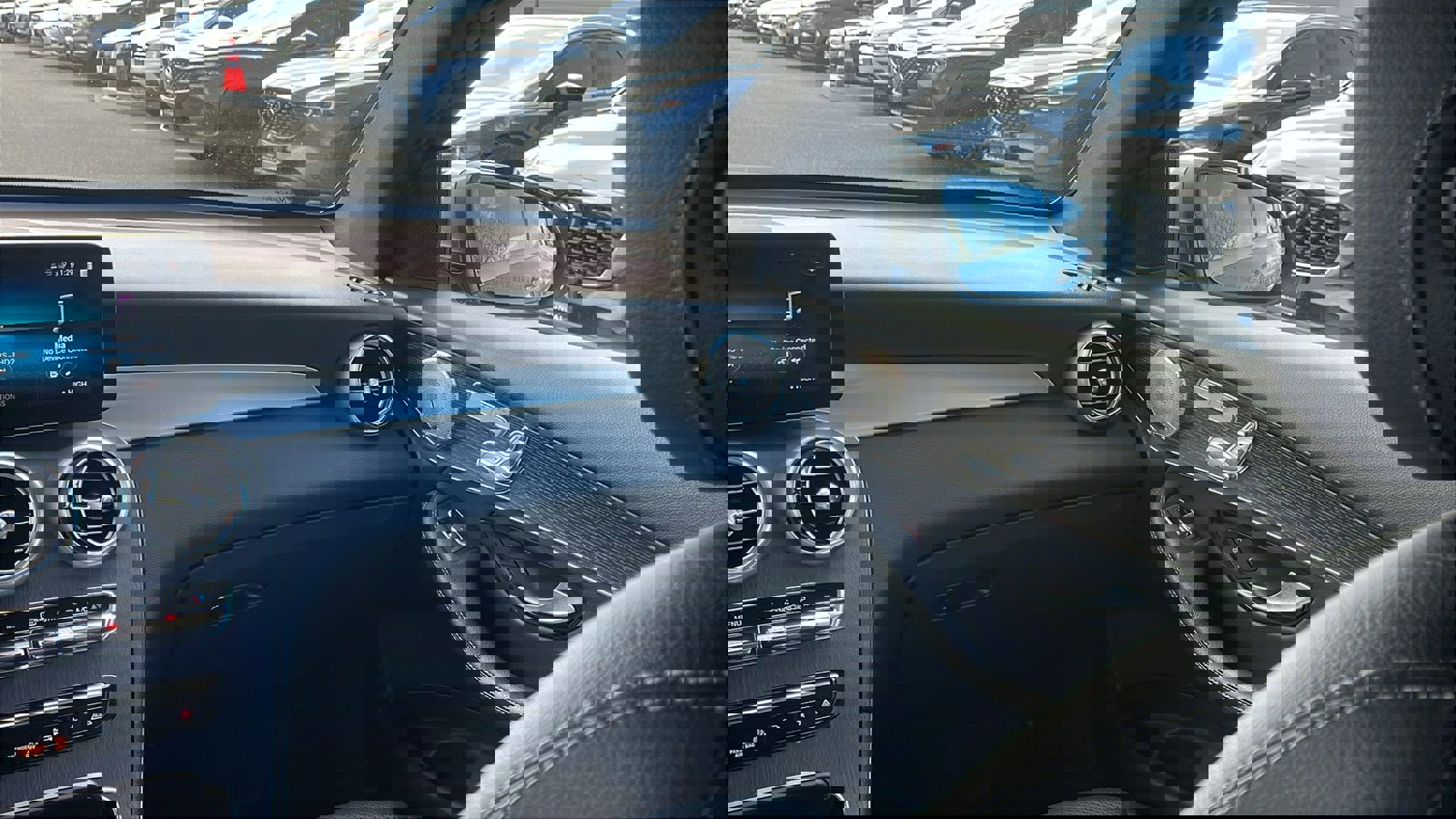 Used 2021 Mercedes-Benz GLC 300 4MATIC image 18