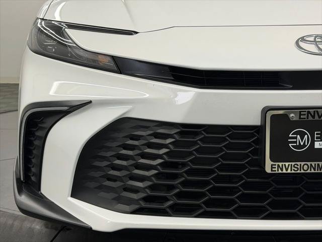 Used 2026 Toyota Camry SE FWD image 9