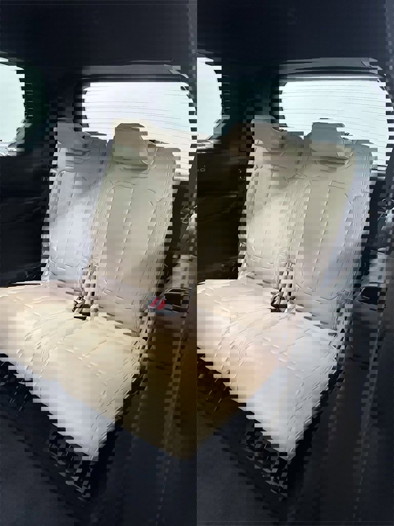 Used 2023 Jeep Grand Cherokee L Limited w/ Trailer Tow Group (B) image 32