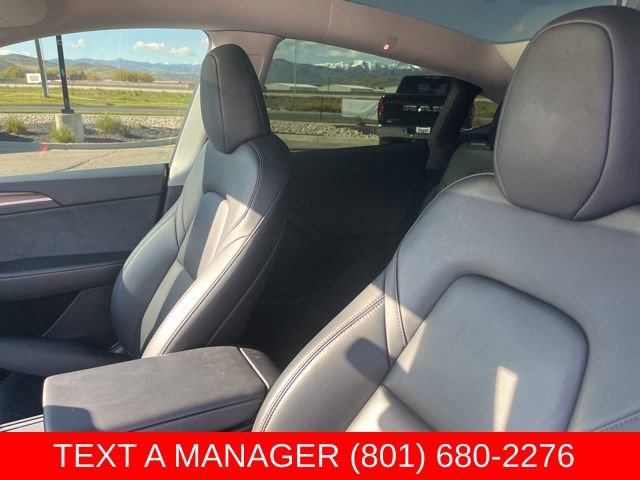 Used 2025 Tesla Model Y Long Range RWD image 12