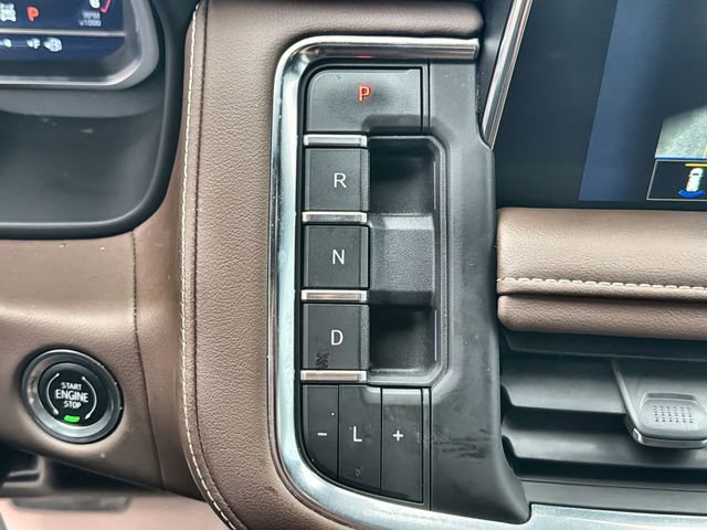 Certified 2023 Chevrolet Suburban High Country image 15