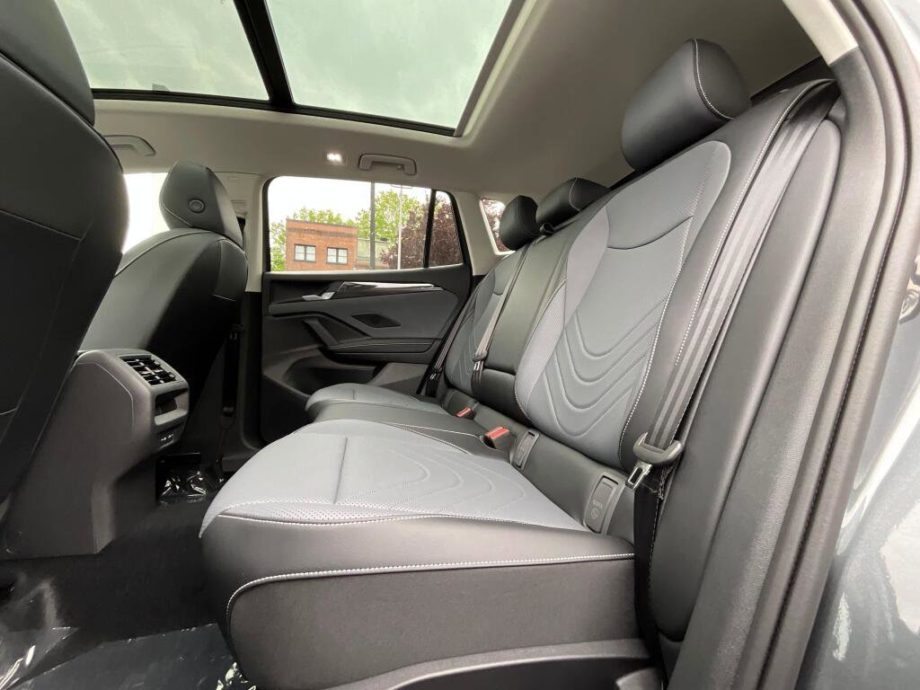 New 2026 Volkswagen Tiguan SE AWD/4WD image 13
